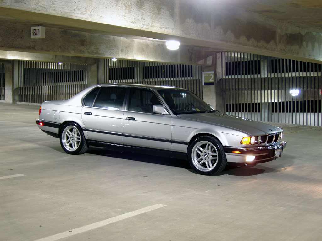 bmw-e32.jpg